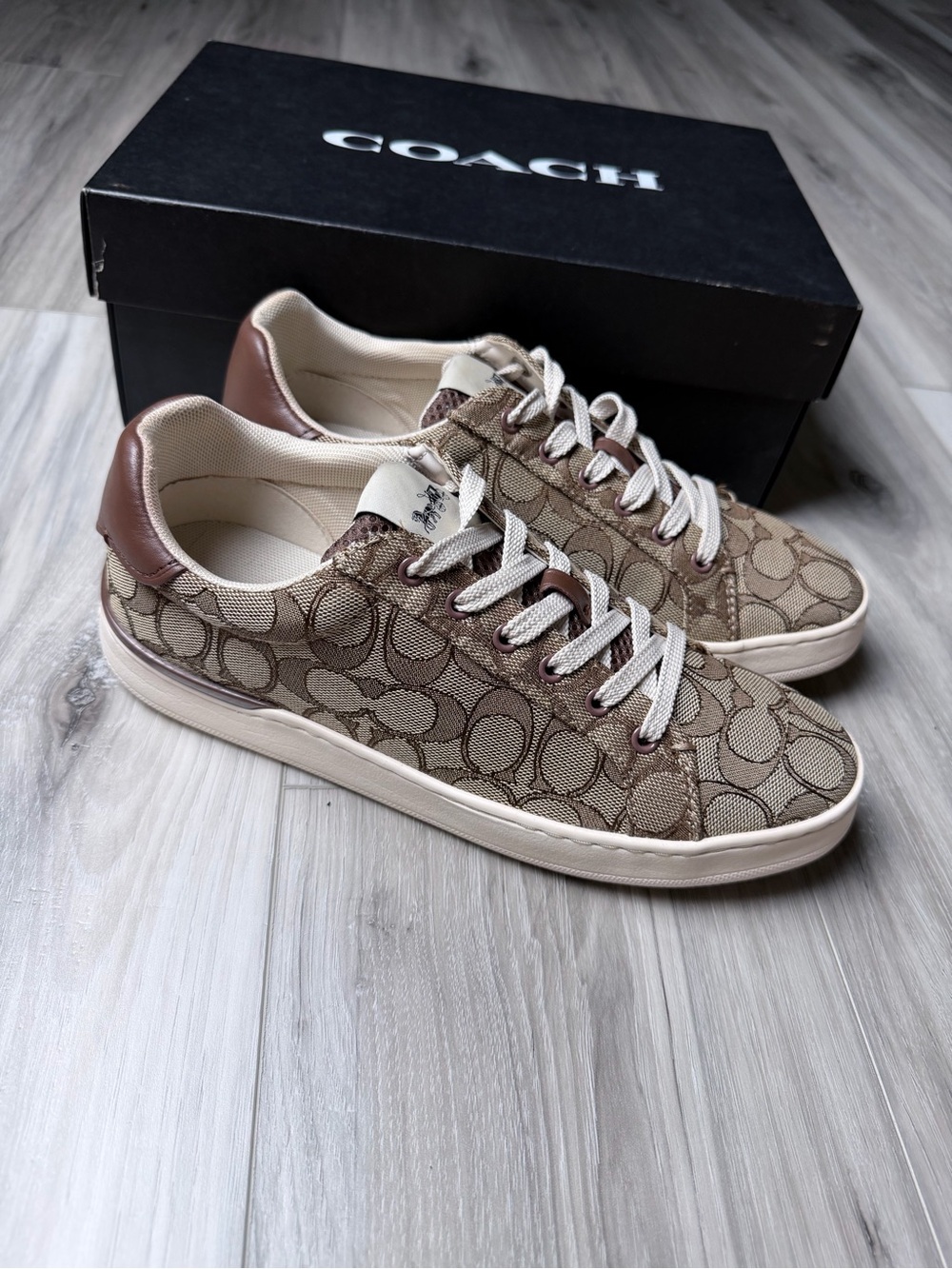Coach Signature C Low Top Sneakers Women’s 8 Brown Tan G4967